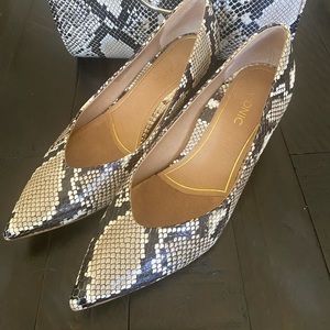 Vionic shoes and matching bag sz 71/2